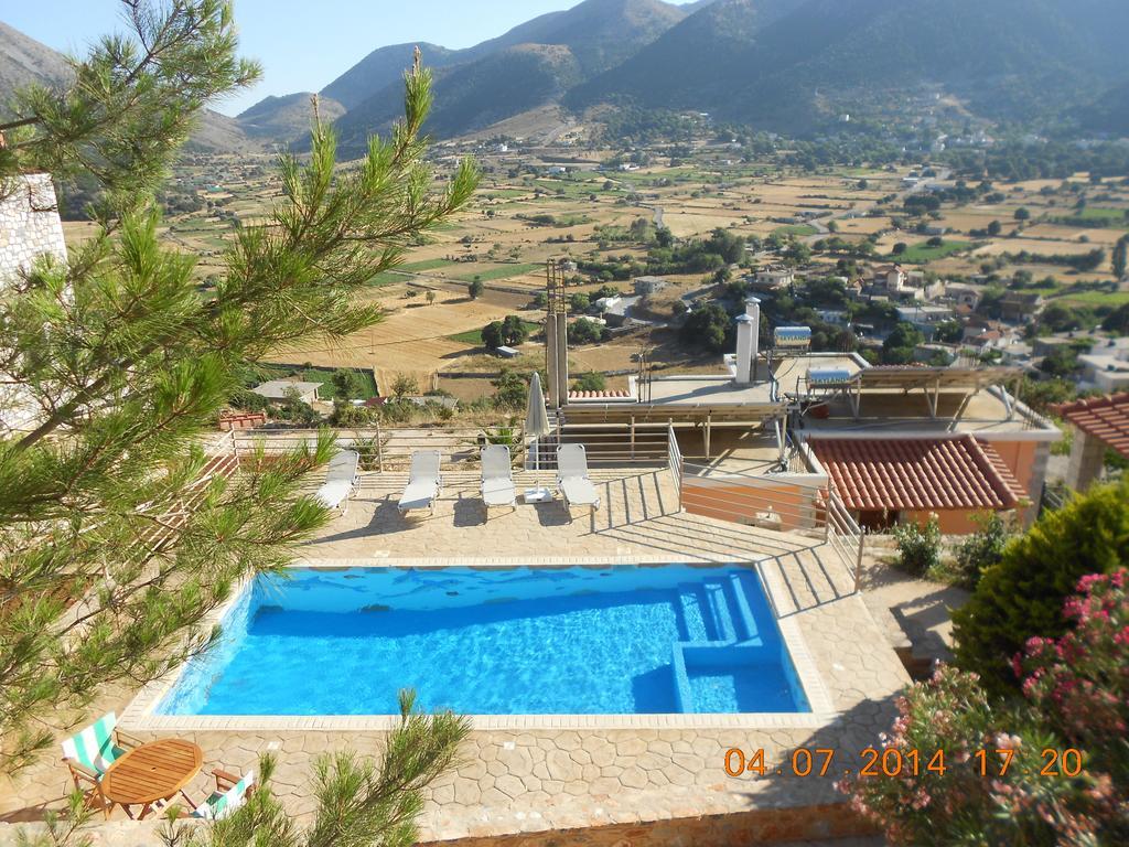 Panorama Askifou Karés Quarto foto